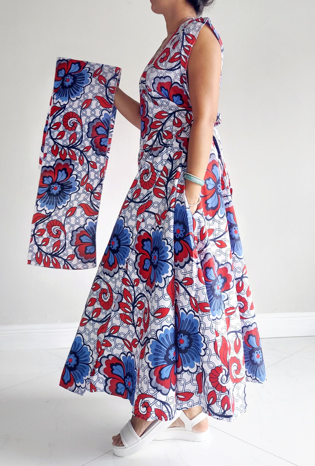1045-Sleeveless Wrap Dress D