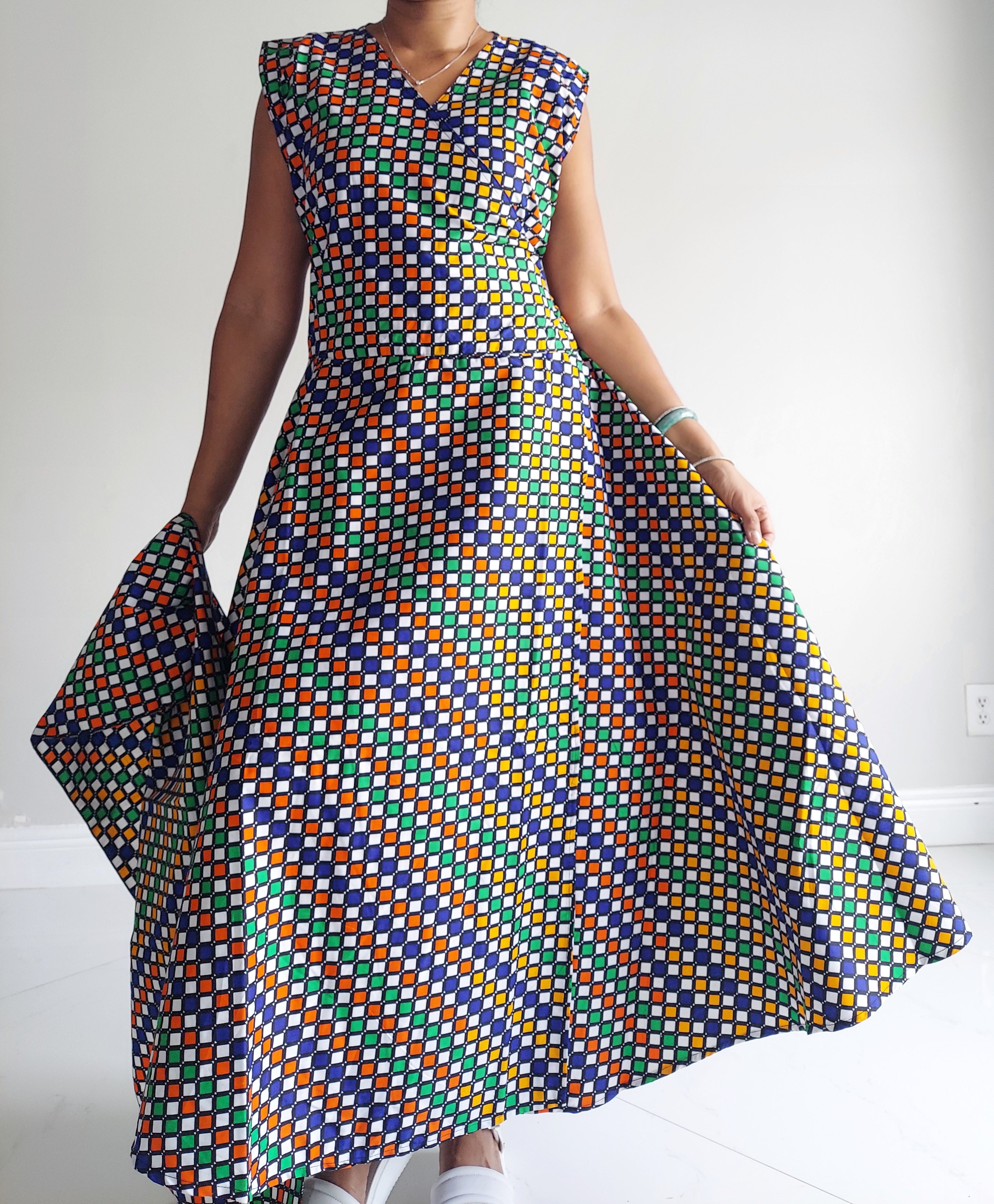 1045-Sleeveless Wrap Dress L