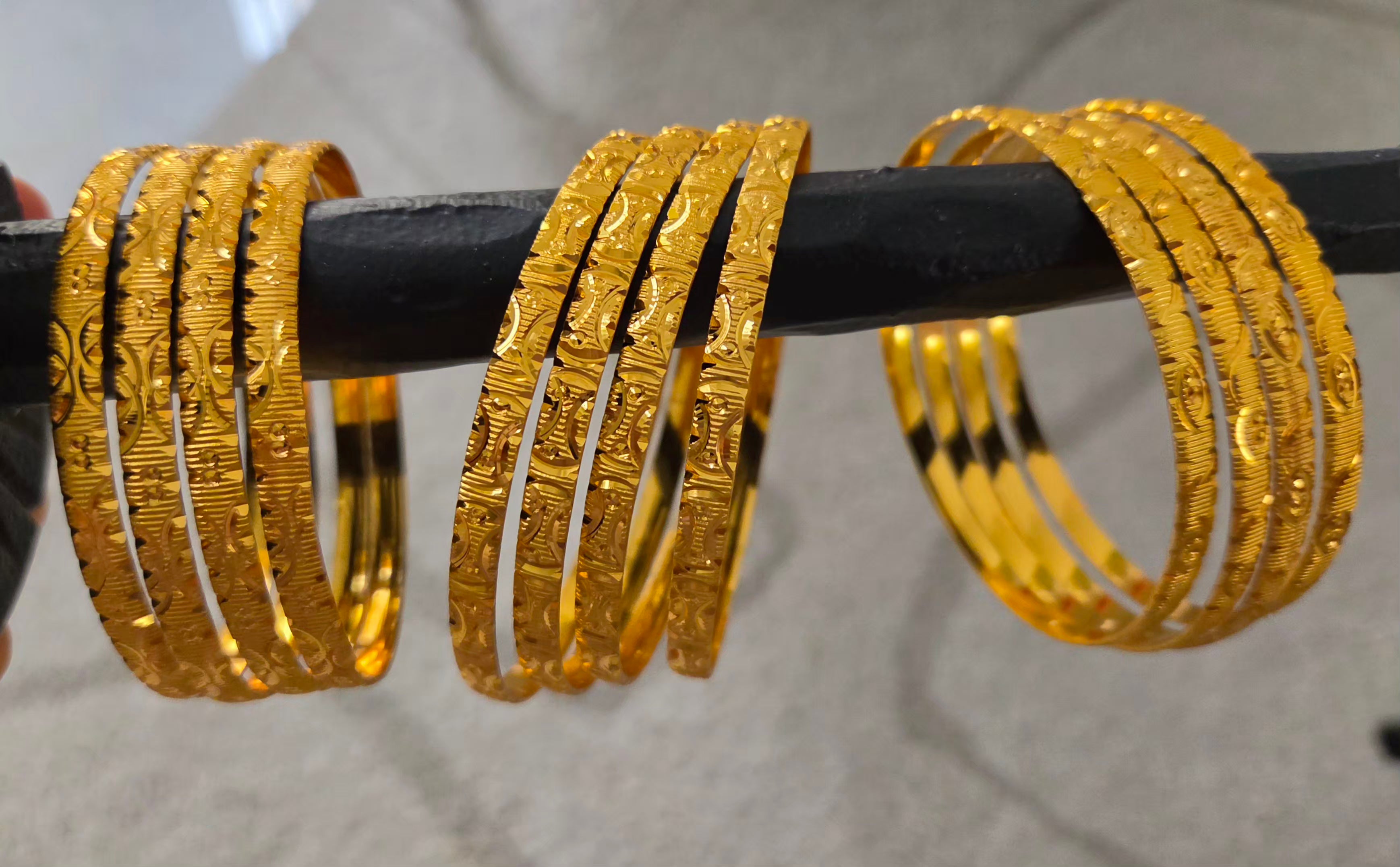 Stacable Bangles Set 4 Pcs  -Gold Plated