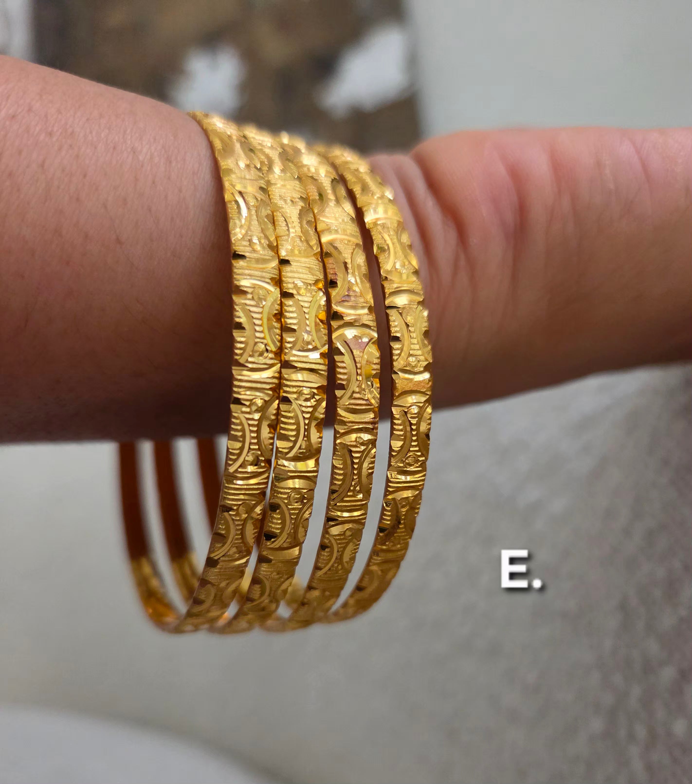 Stacable Bangles Set 4 Pcs  -Gold Plated