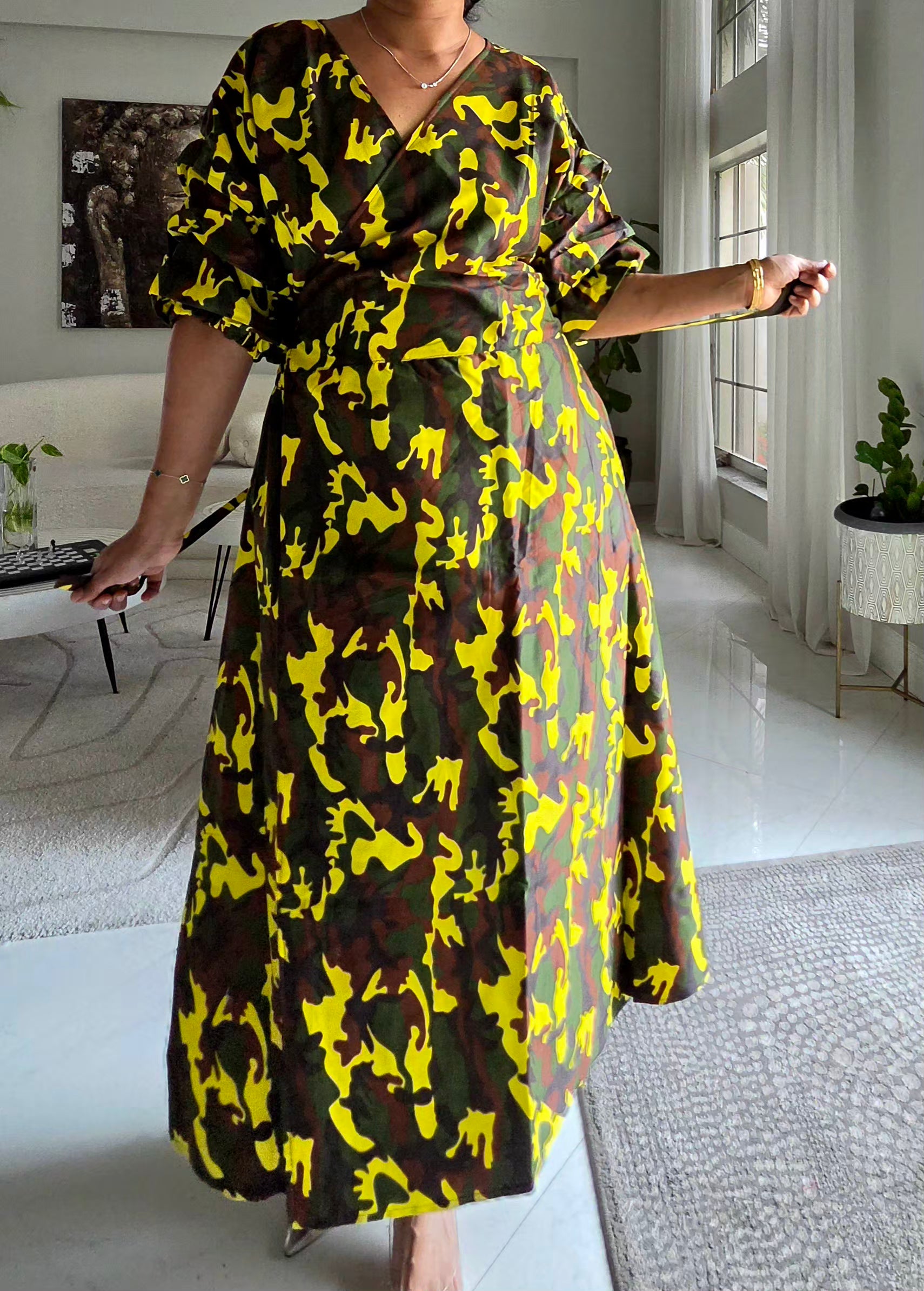 746 Wrap Dress With Puffed Sleeves Print 860