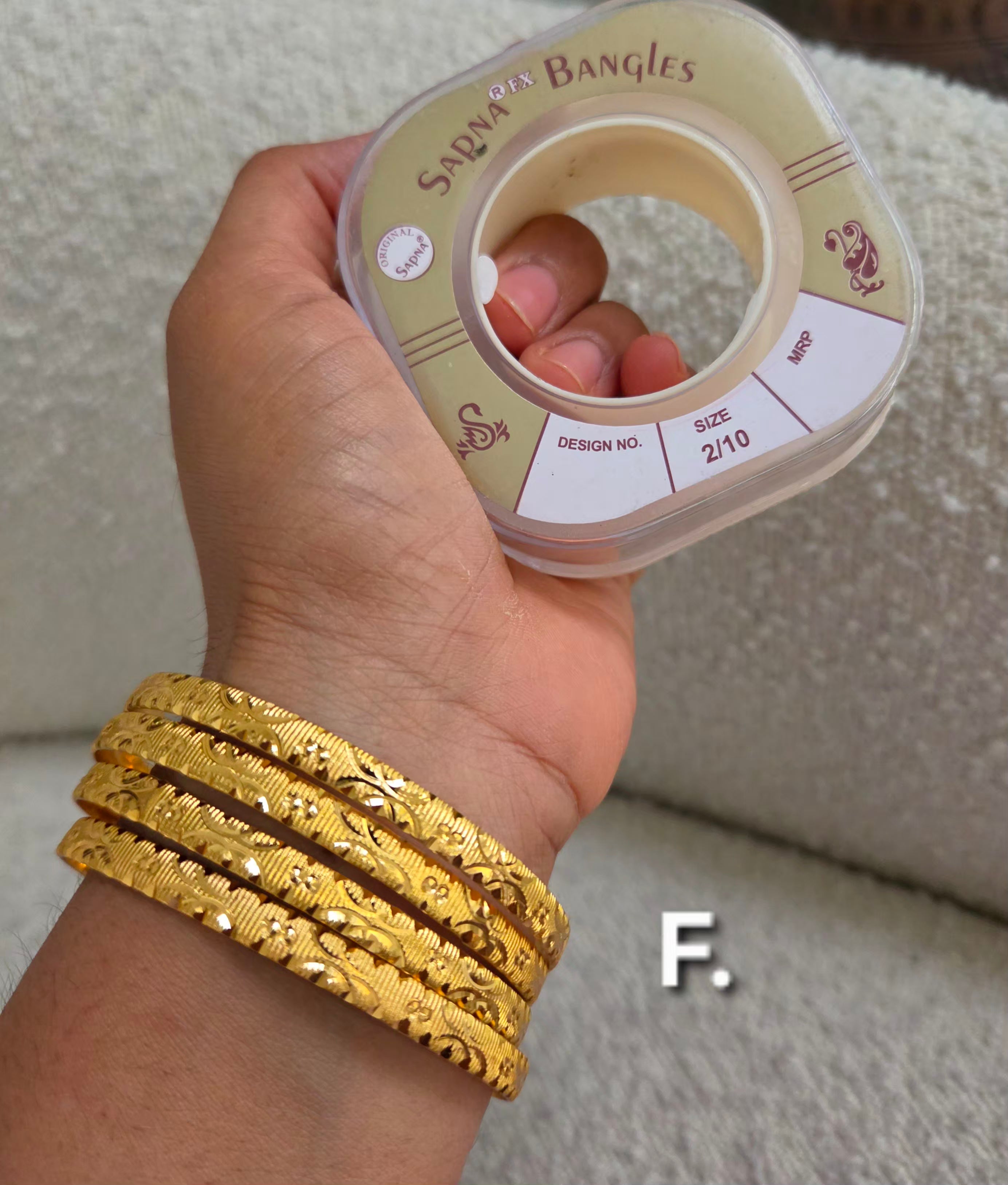 Stacable Bangles Set 4 Pcs  -Gold Plated