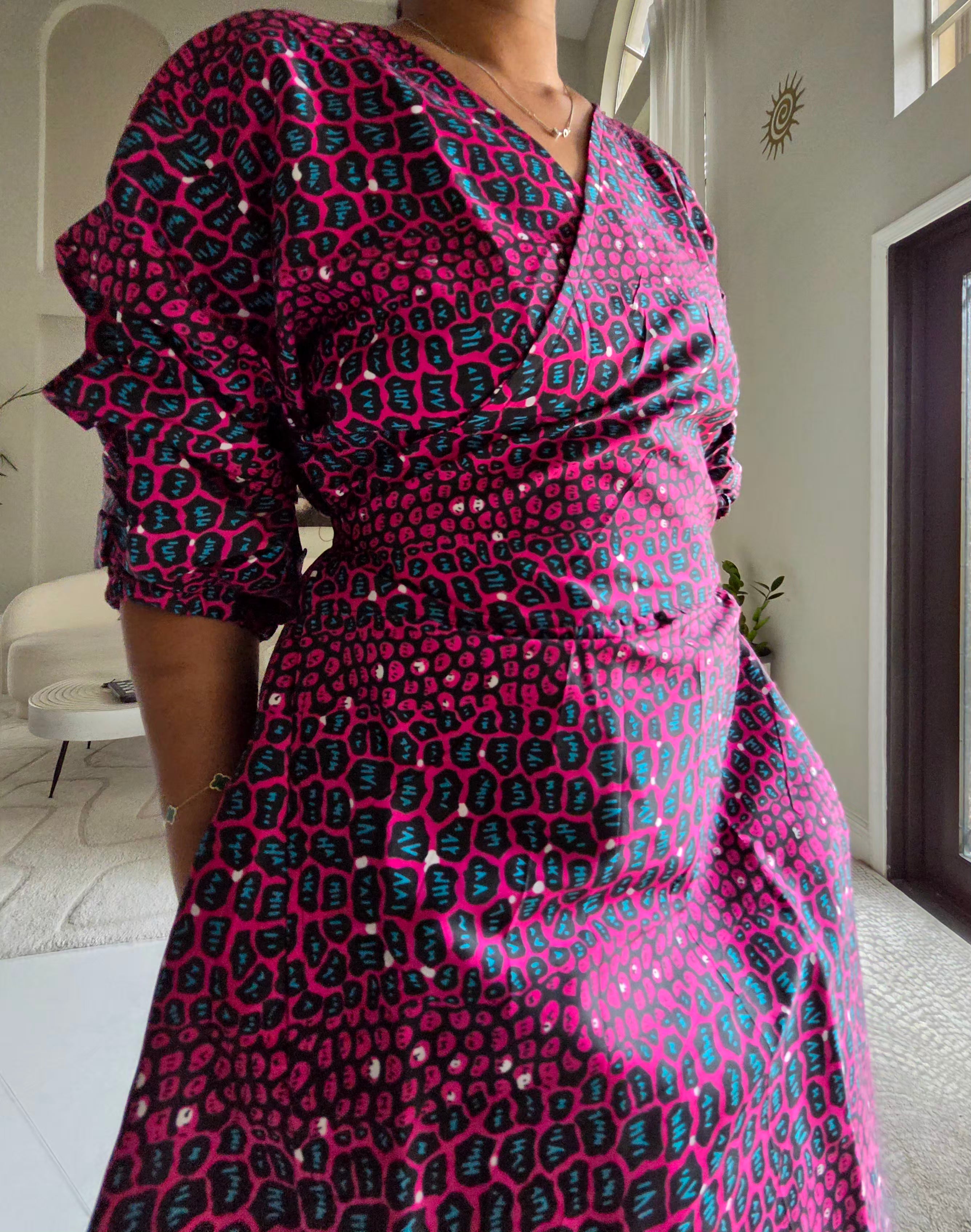 746 Wrap Dress With Puffed Sleeves Print  839