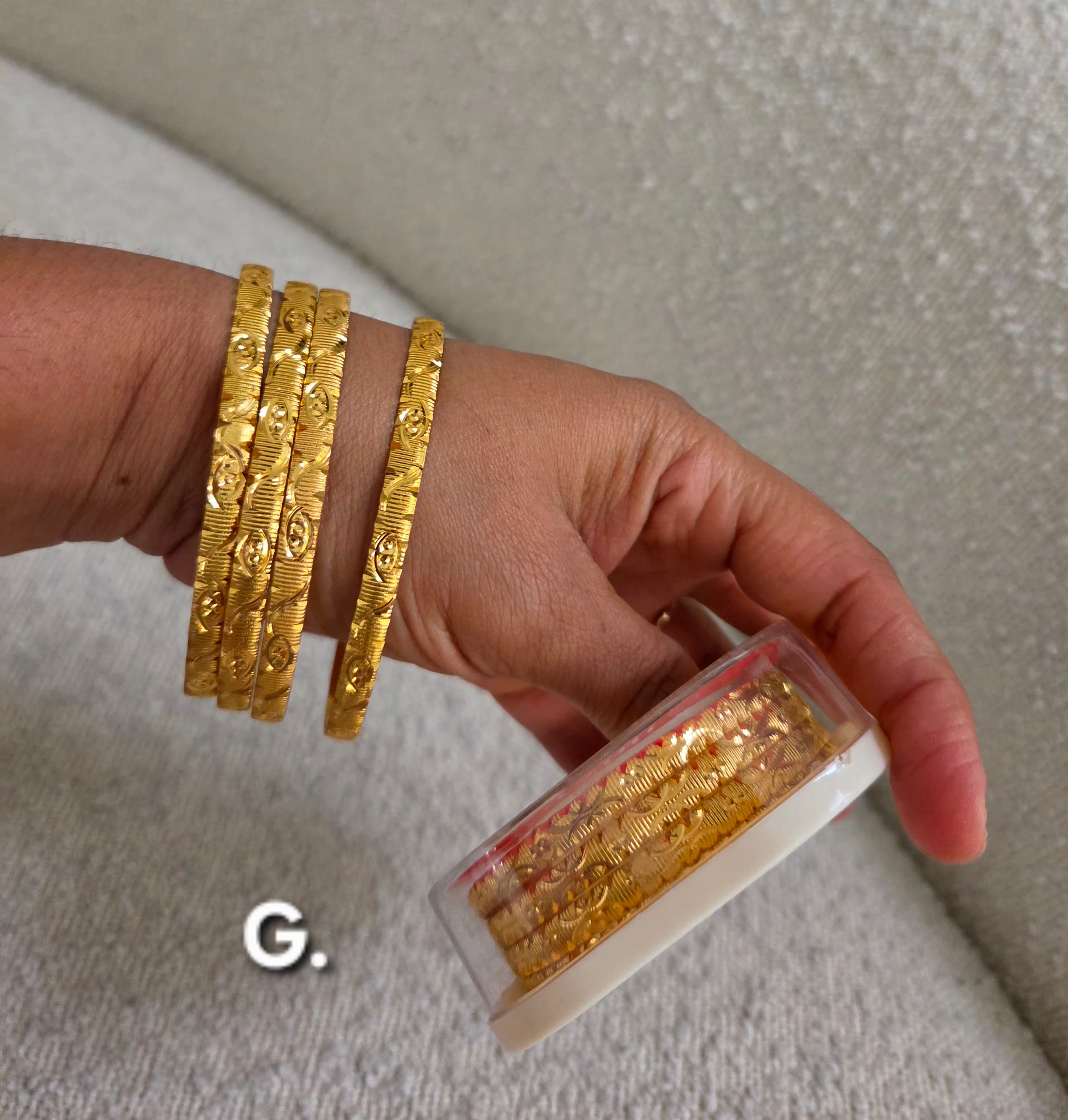 Stacable Bangles Set 4 Pcs  -Gold Plated
