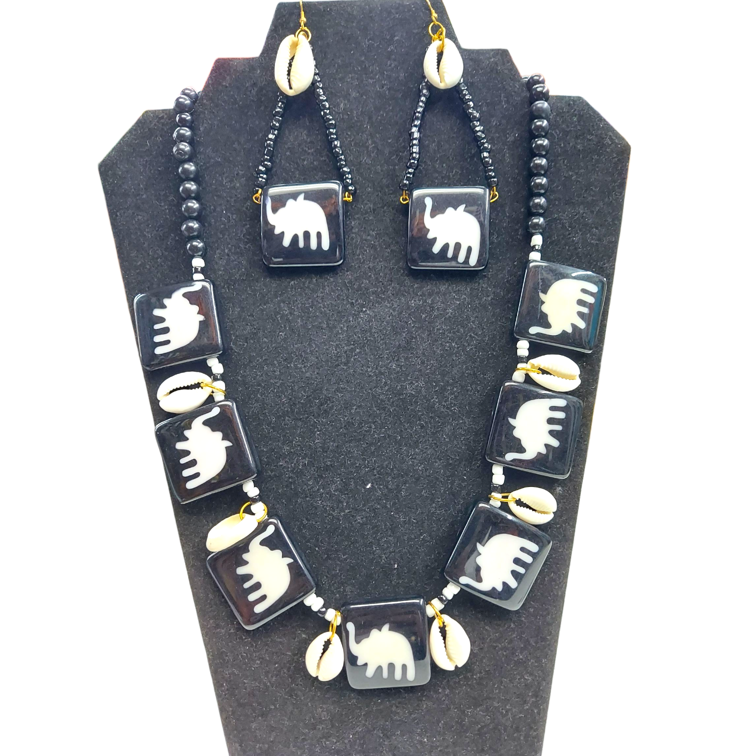 Necklace & Earnings Set - Elephant/Cowrie Shell