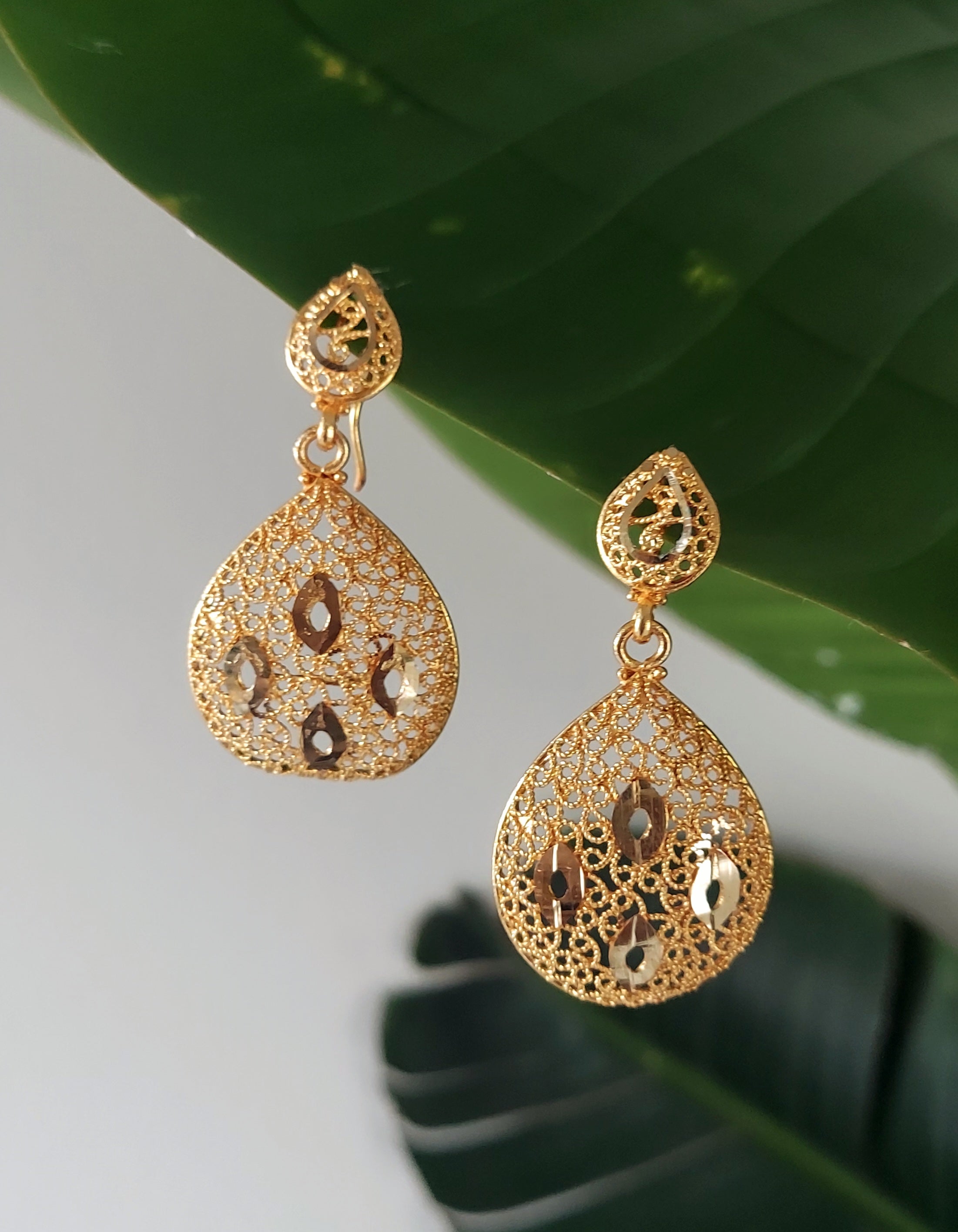 Gold Droplet Earrings A