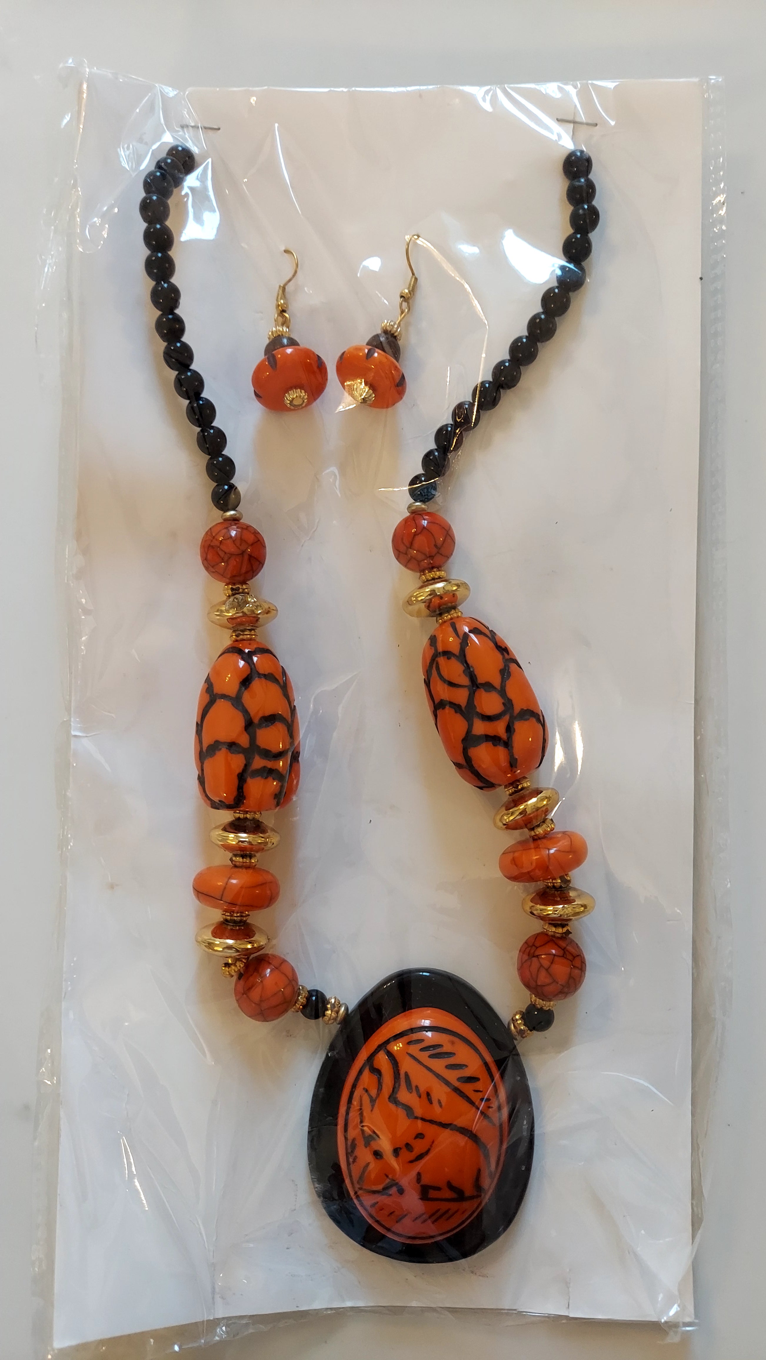 Necklace & Earrings Set / Crackle Elephant