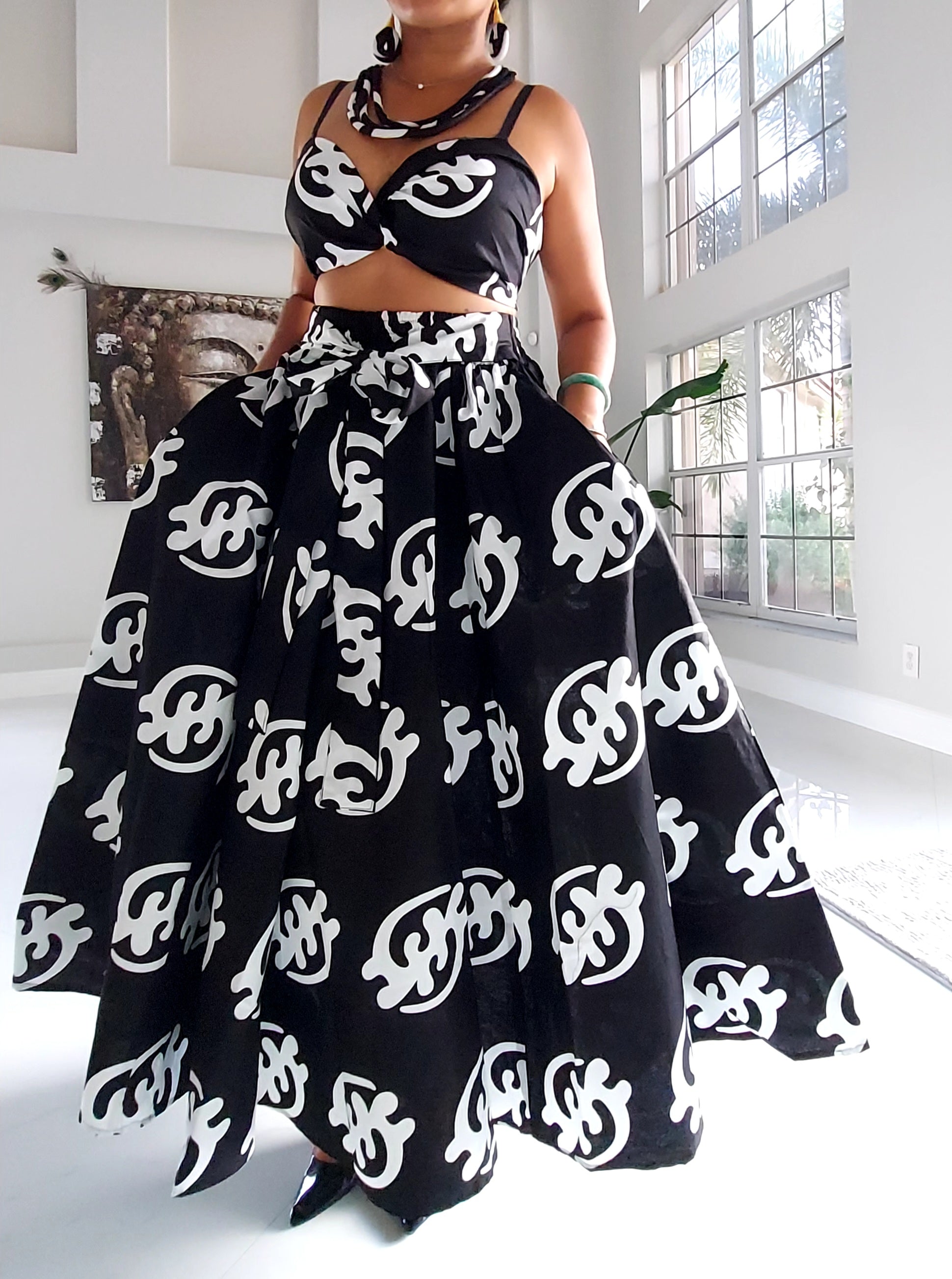 7001- Long Flared Maxi Skirt- Black Gynamee