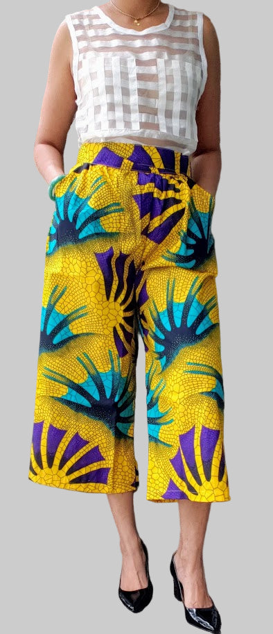 #2675 Women African  Printed Capri Pant